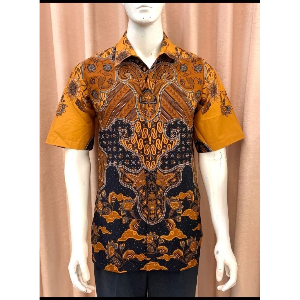 Kemeja pendek Batik Danar Hadi Solo