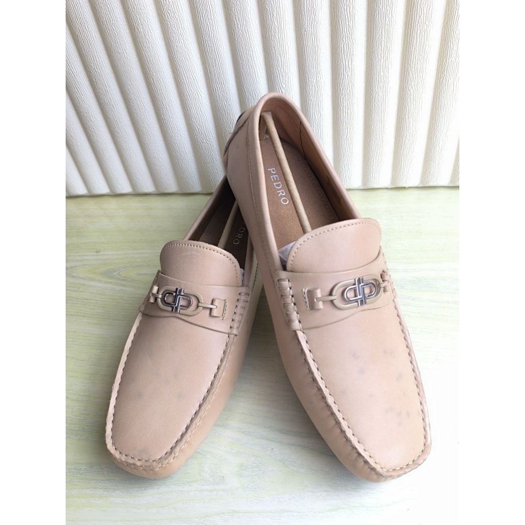 (PRELOVED) PEDRO Sand Loafers / Moccasins Size 42  Original