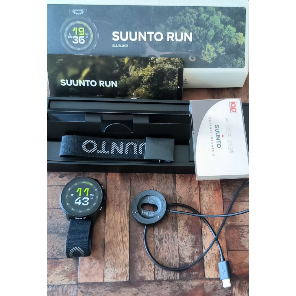 Suunto Run All Black ( second)