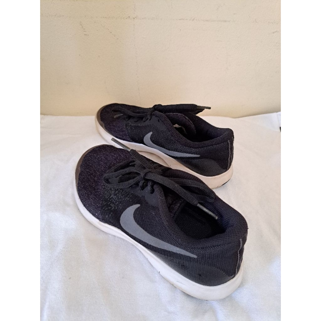 Sepatu anak NIKE ORI