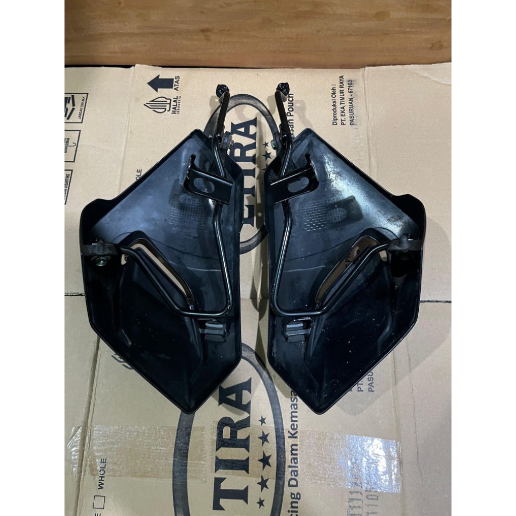 Sayap Tangki Shroud CB Verza Dengan Breket