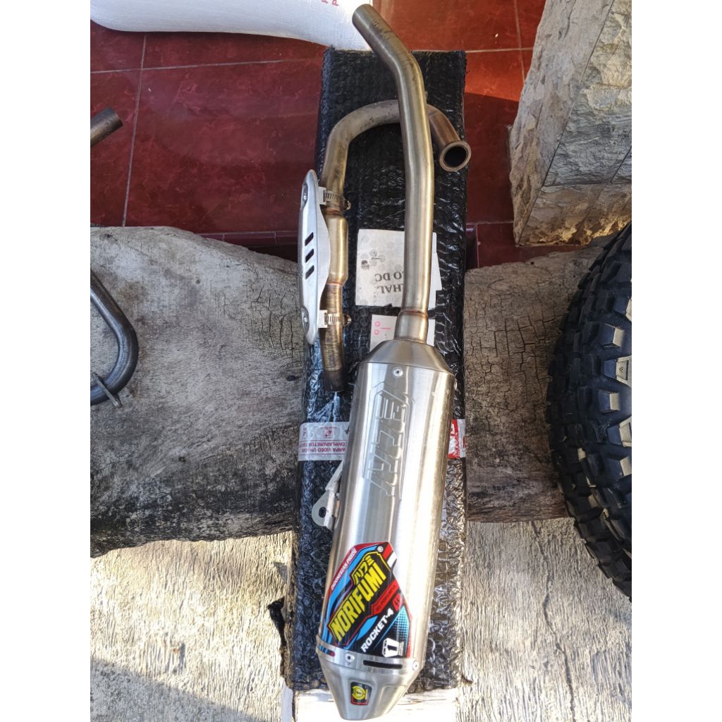 Norifumi Rocket 4 WR 155 R original knalpot WR 155 R Norifumi rocket 4 asli bekas rasa baru copotan 