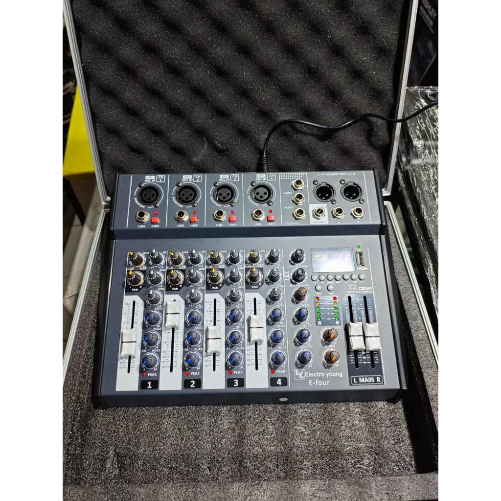 Mixer electro young 4 e four channel mixer 4 channel electro young mixer 4 channel original