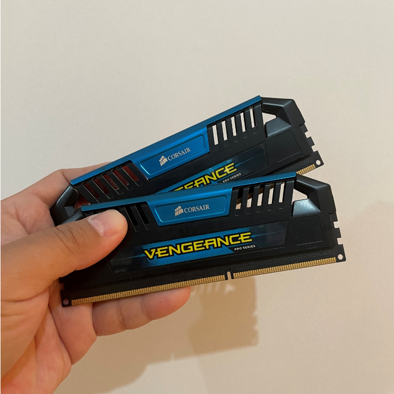 RAM DDR3 CORSAIR VENGEANCE Pro Series 8GB Dual Kit PC-12800