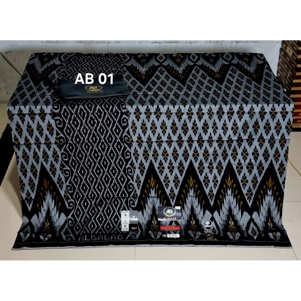 SARUNG AL BALAD & SARINGAN MAS KAWUNG