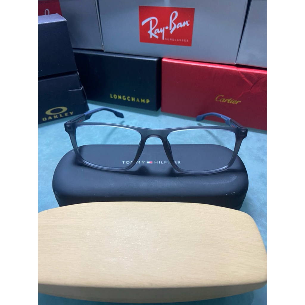 TOMMY HILFIGER ORIGINAL SECOND EX DISPLAY fisik mulus fullset sampai ke lap asli Tommy hilfiger