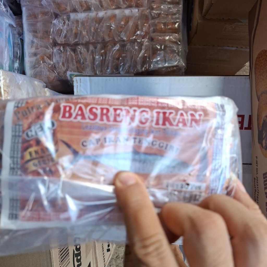 basreng ikan 1 bungkus isi 20 plastik kecil