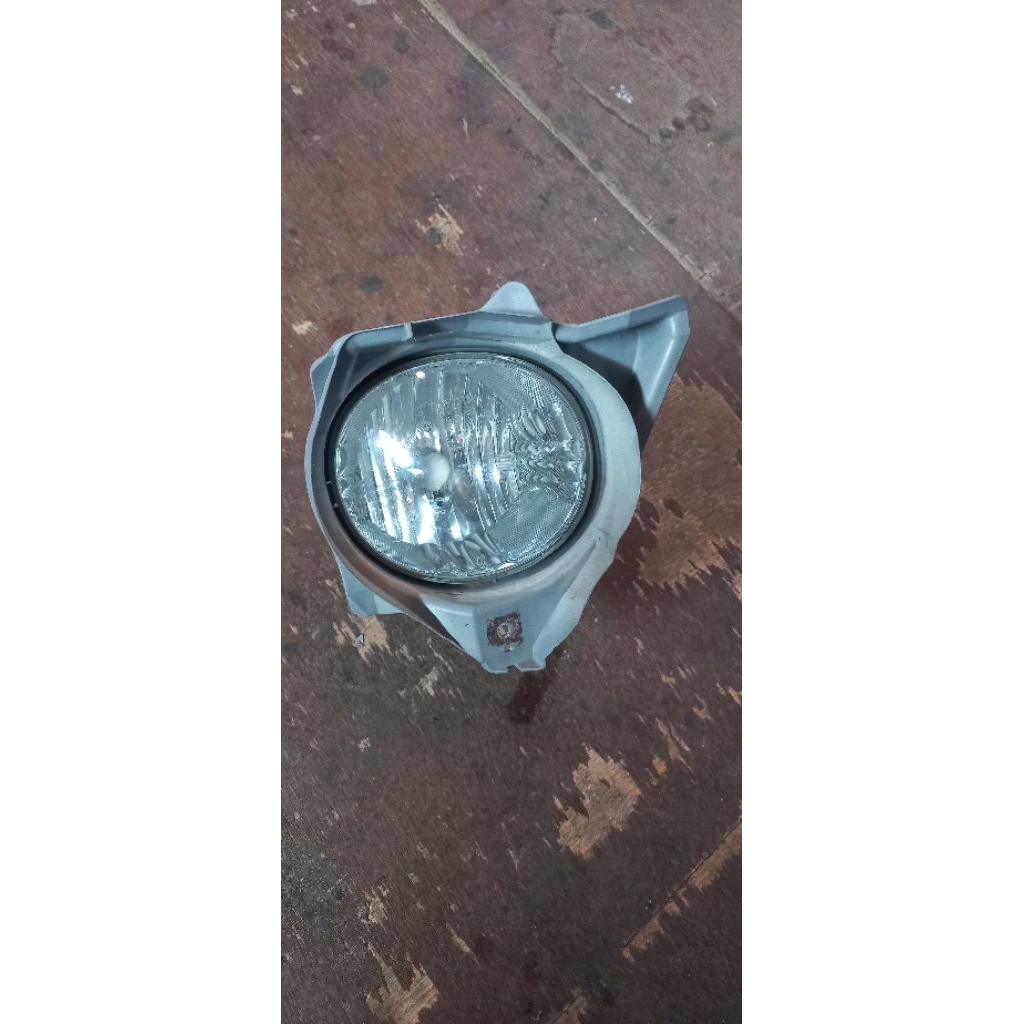 Foglamp lampu kabut fortuner 2005-2014 hilux 2005-2011 kanan