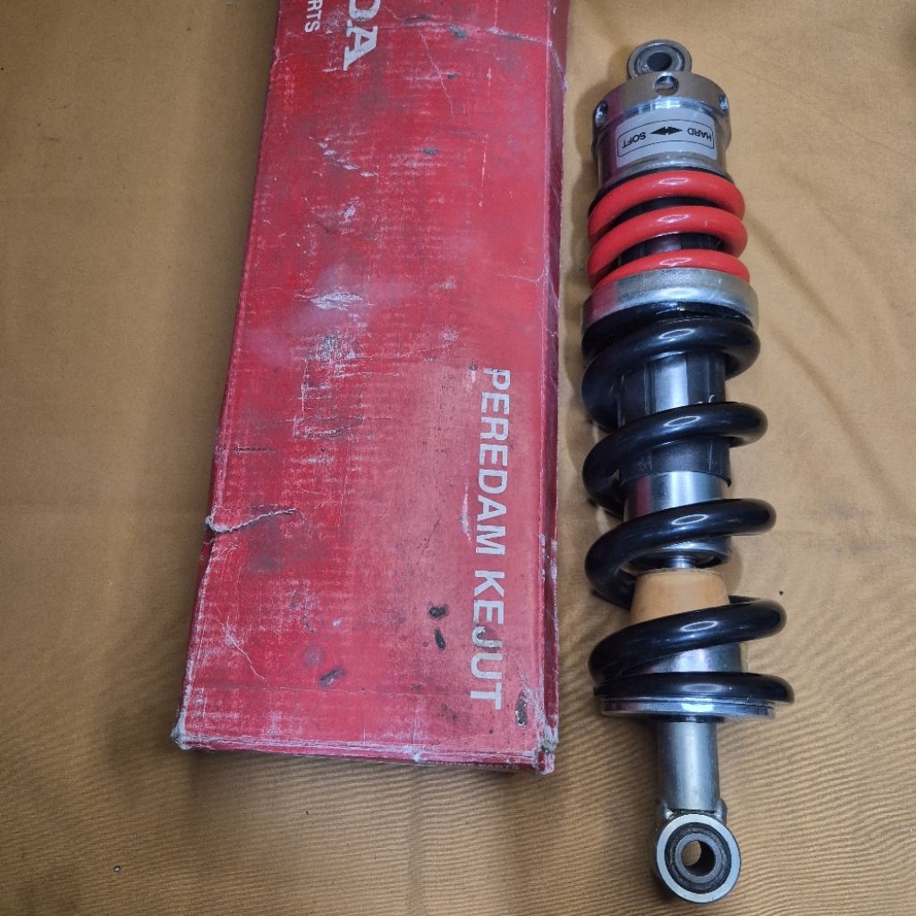 52400-KYE-941 Shock Belakang Honda Megapro New Megapro Monoshock Original
