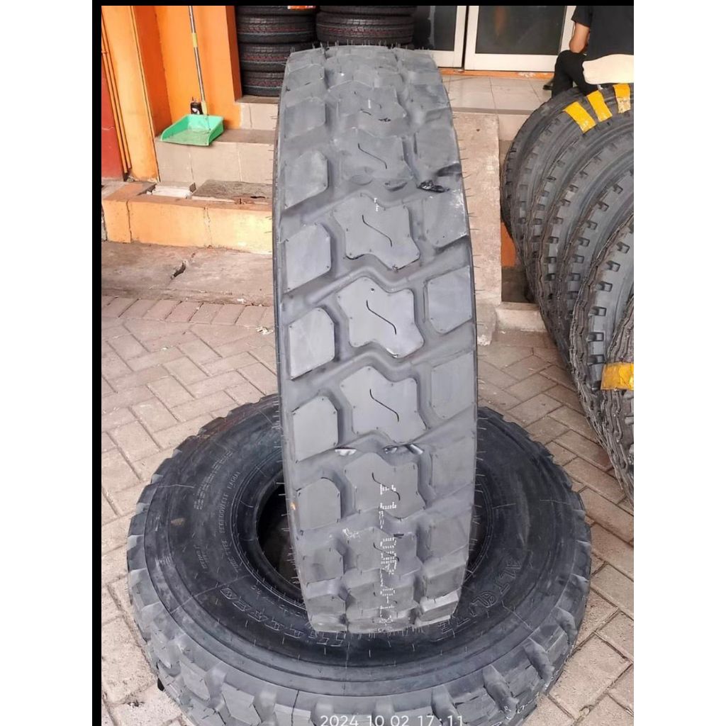 Ban Truk 11.00 R20 18PR ALTALITE V23+ 1100 20 Kawat SET include Ban dalam Ban perut