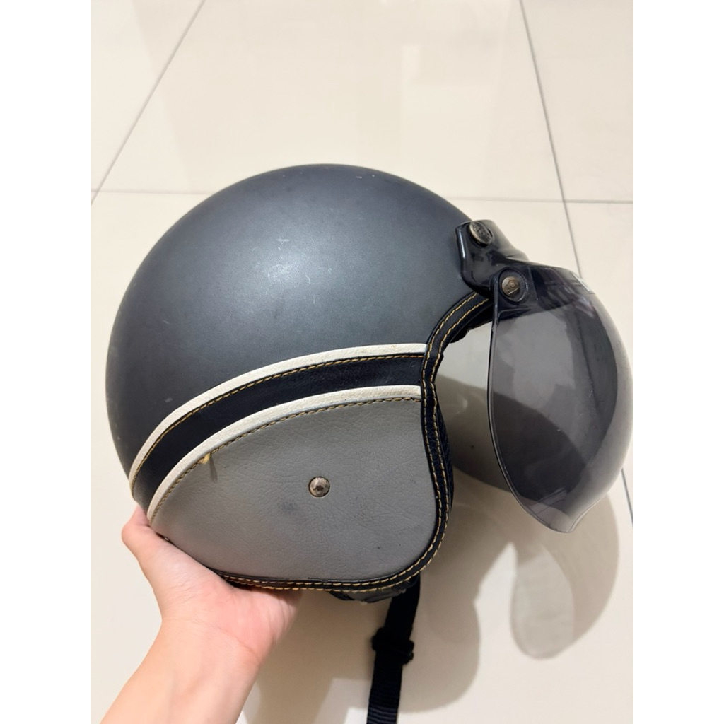 Preloved Helm Bogo