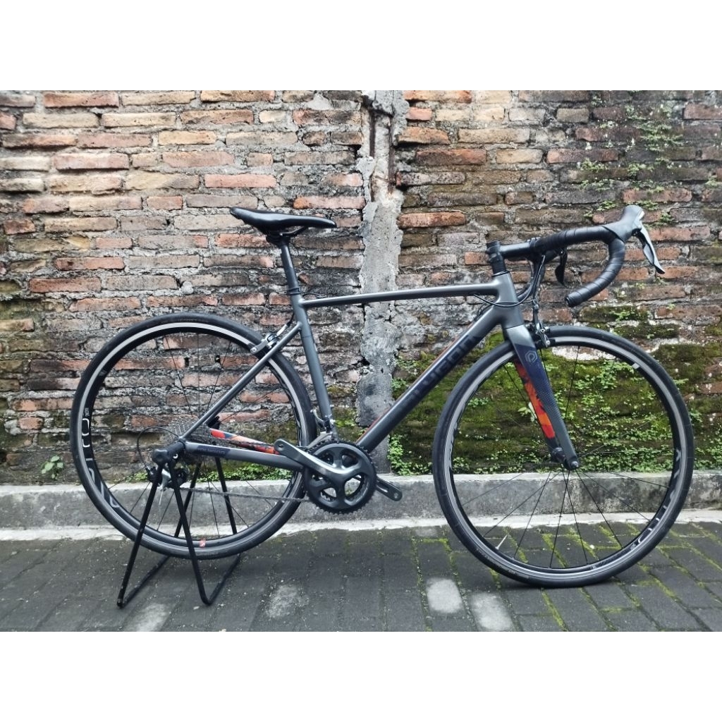 Roadbike Polygon Strattos S4 2022 Size M Upgrade welset fulcrun Recing 7