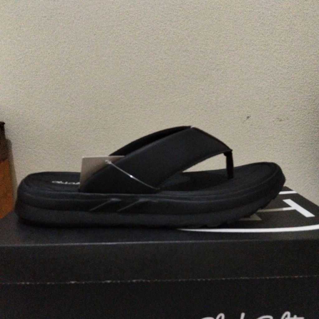 Payless Sandal Pria Club Culture size 40
