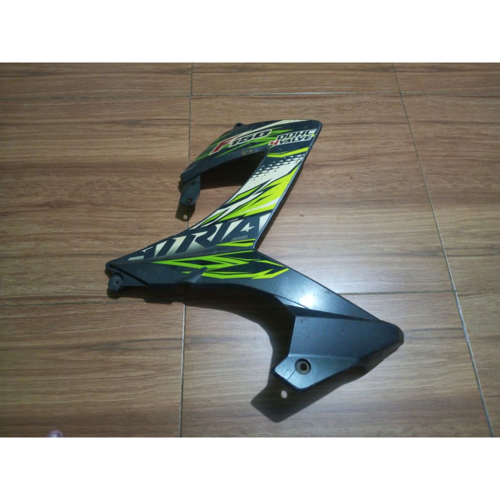 SAYAP KANAN Suzuki Satria Fu 150 FL ABU ABU  bekas ori