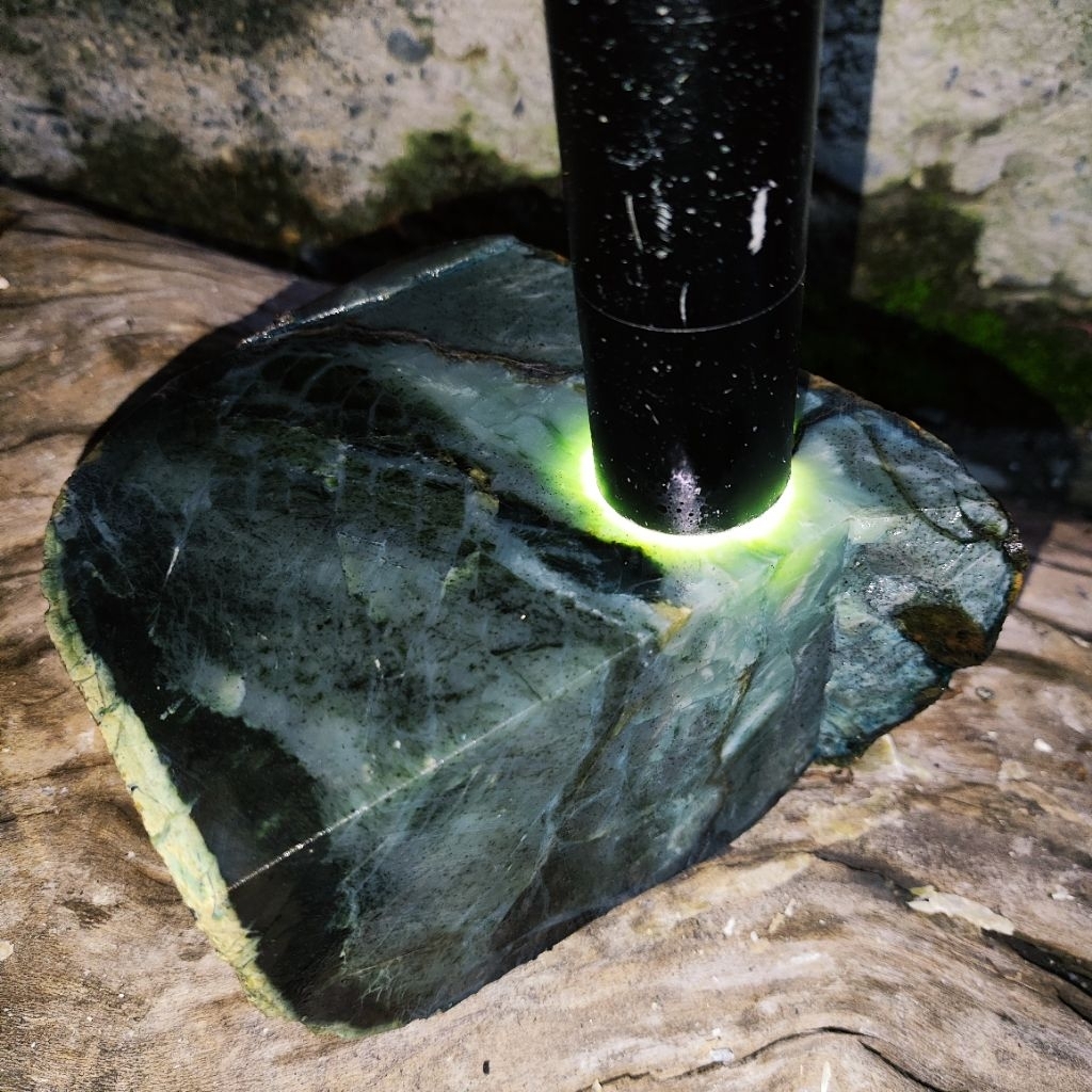 giok aceh 1.8kg nephrite jade