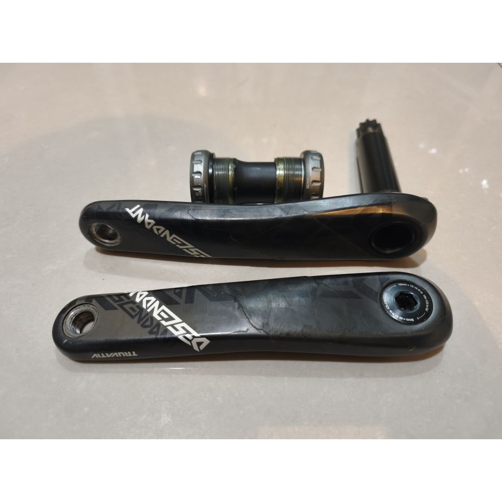 Crank arm 175mm sepeda MTB SRAM TRUVATIV DESCENDANT Carbon ,plus BB kondisi mulus normal