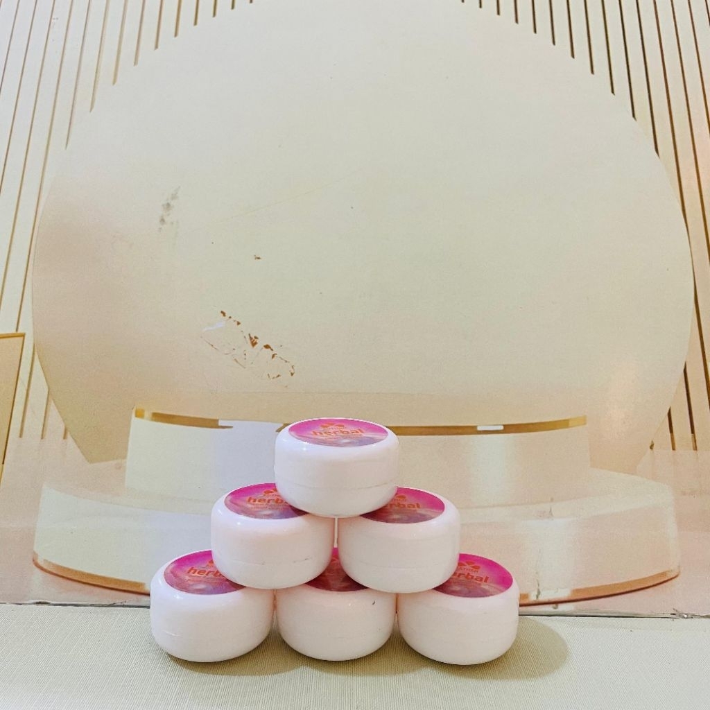 eceran cream Ester herbal (6pc)