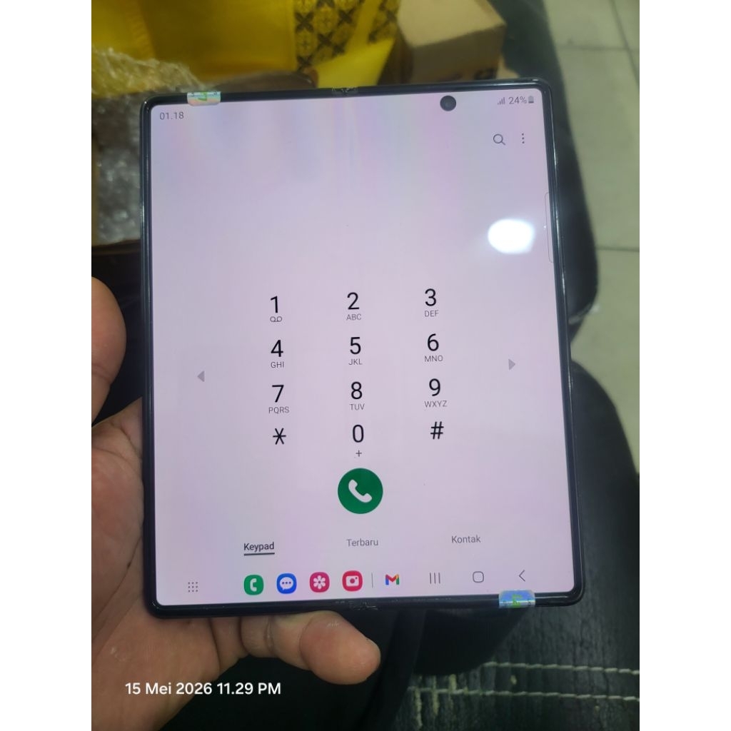 lcd samsung fold 2