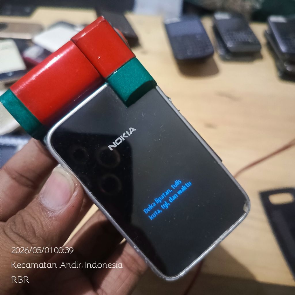 Nokia N93i bahan