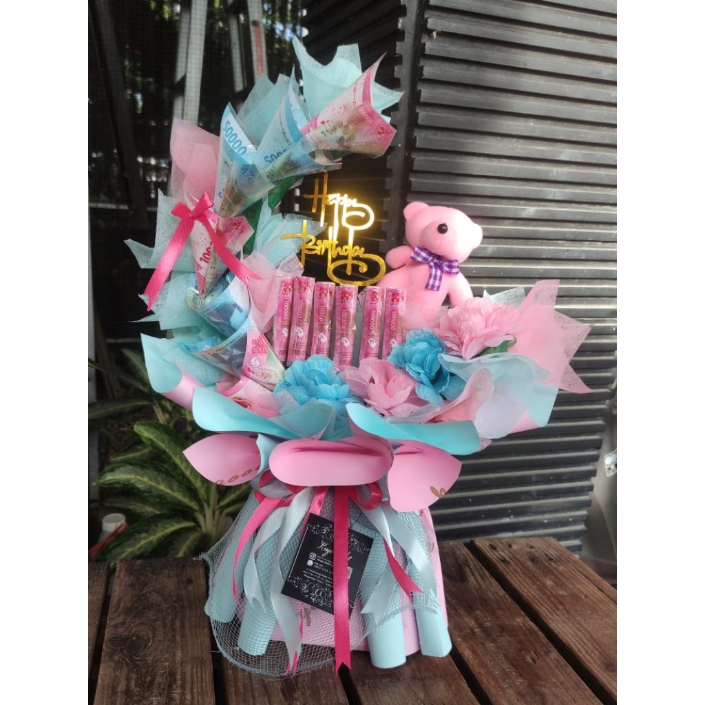 BUKET BULAN SABIT BONEKA HAPPY BIRTHDAY