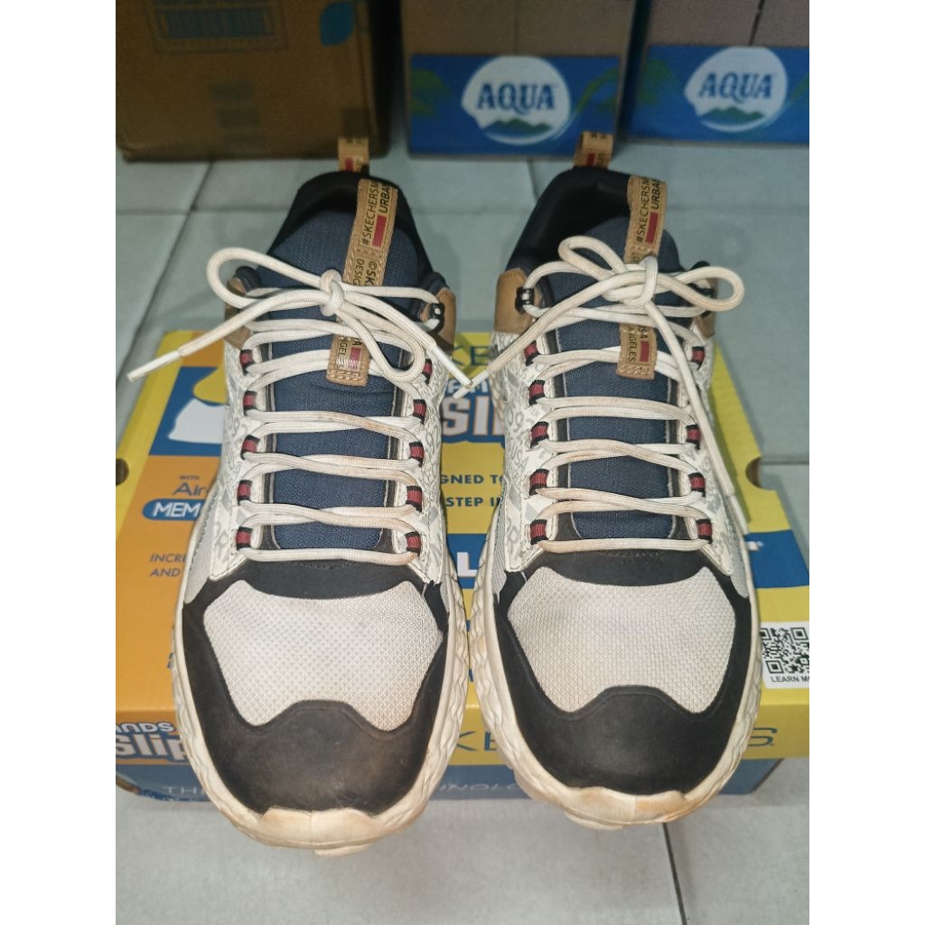 sepatu skechers monsters mens