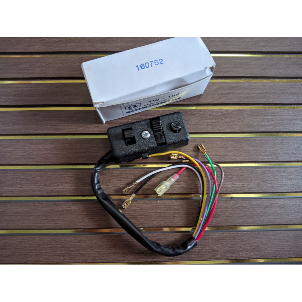 Saklar Lampu Vespa PTS | Saklar Lampu Vespa PTS 90 100 Darling