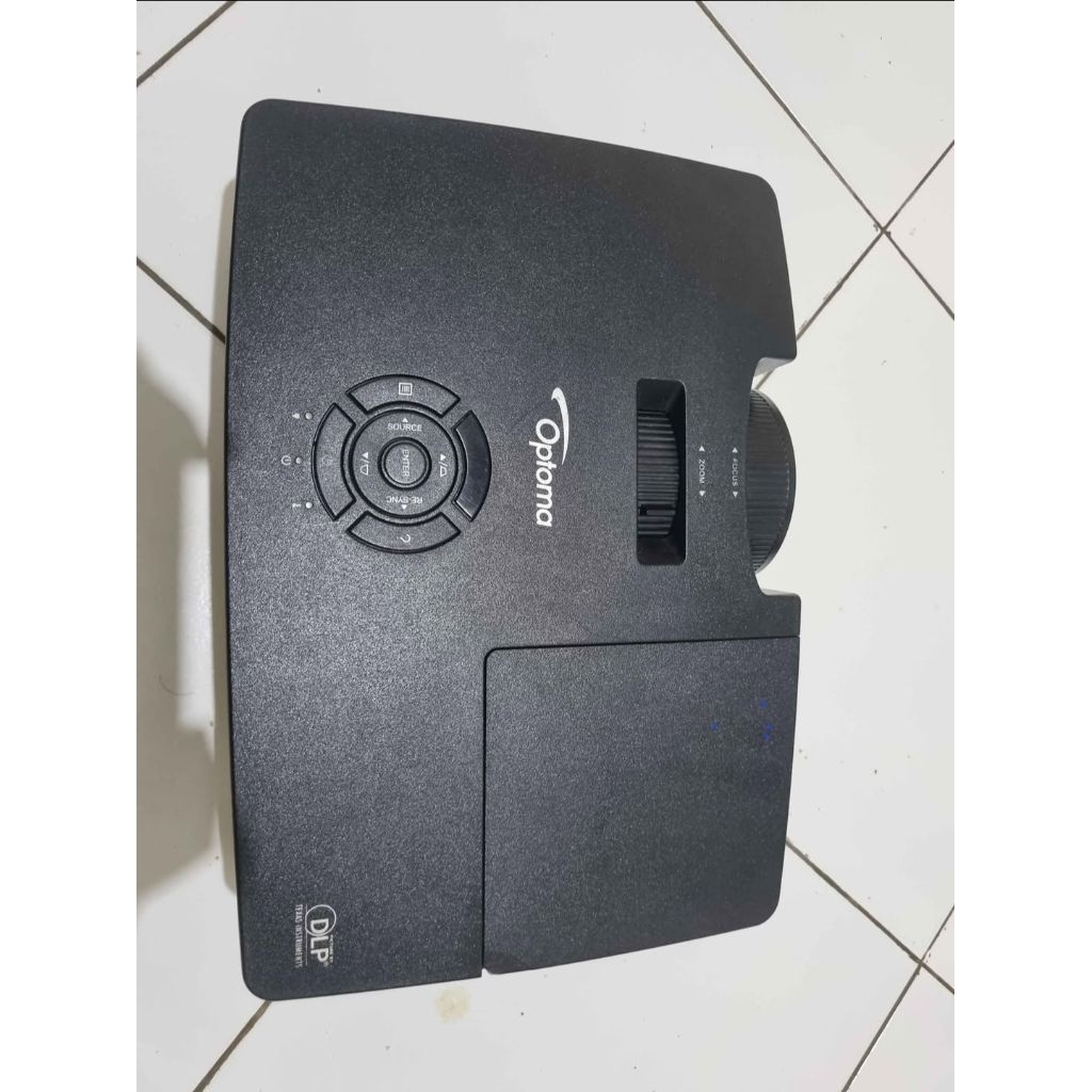 proyektor optoma x312