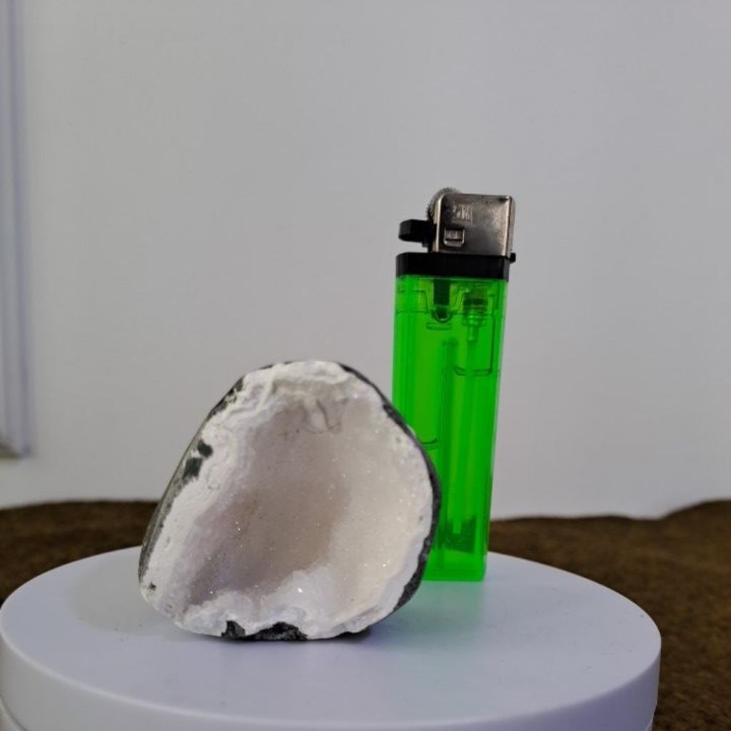 Batu Geode Crystal