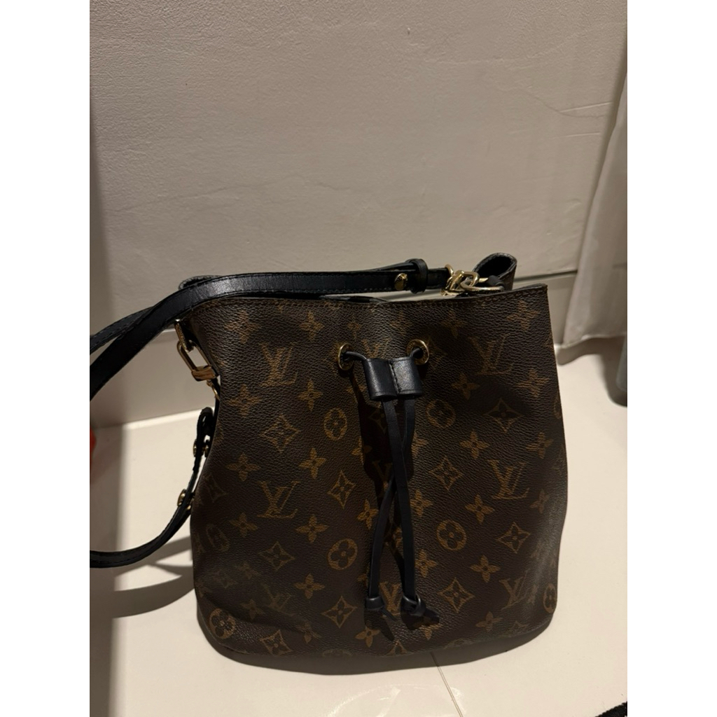 LV Neo Noe
