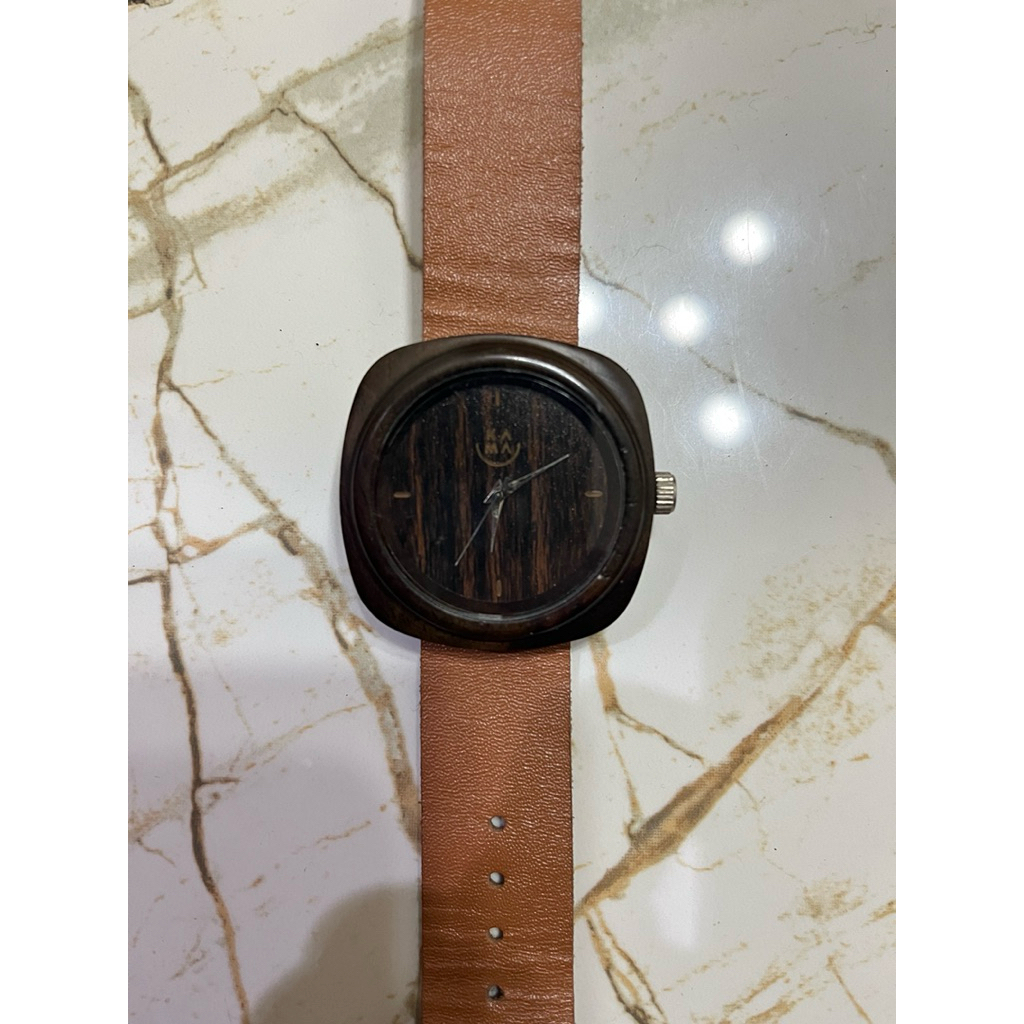jam kayu kama second