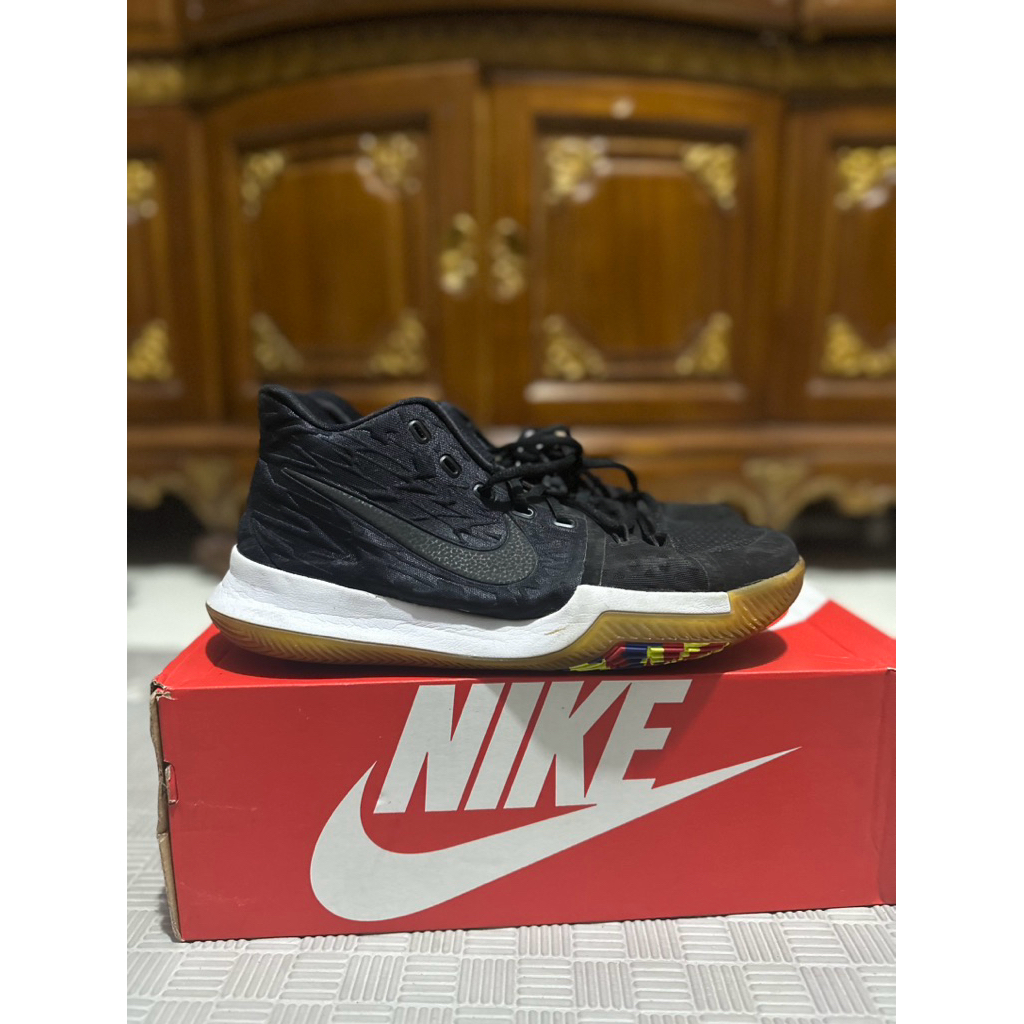 kyrie 3 multicolor original authentic