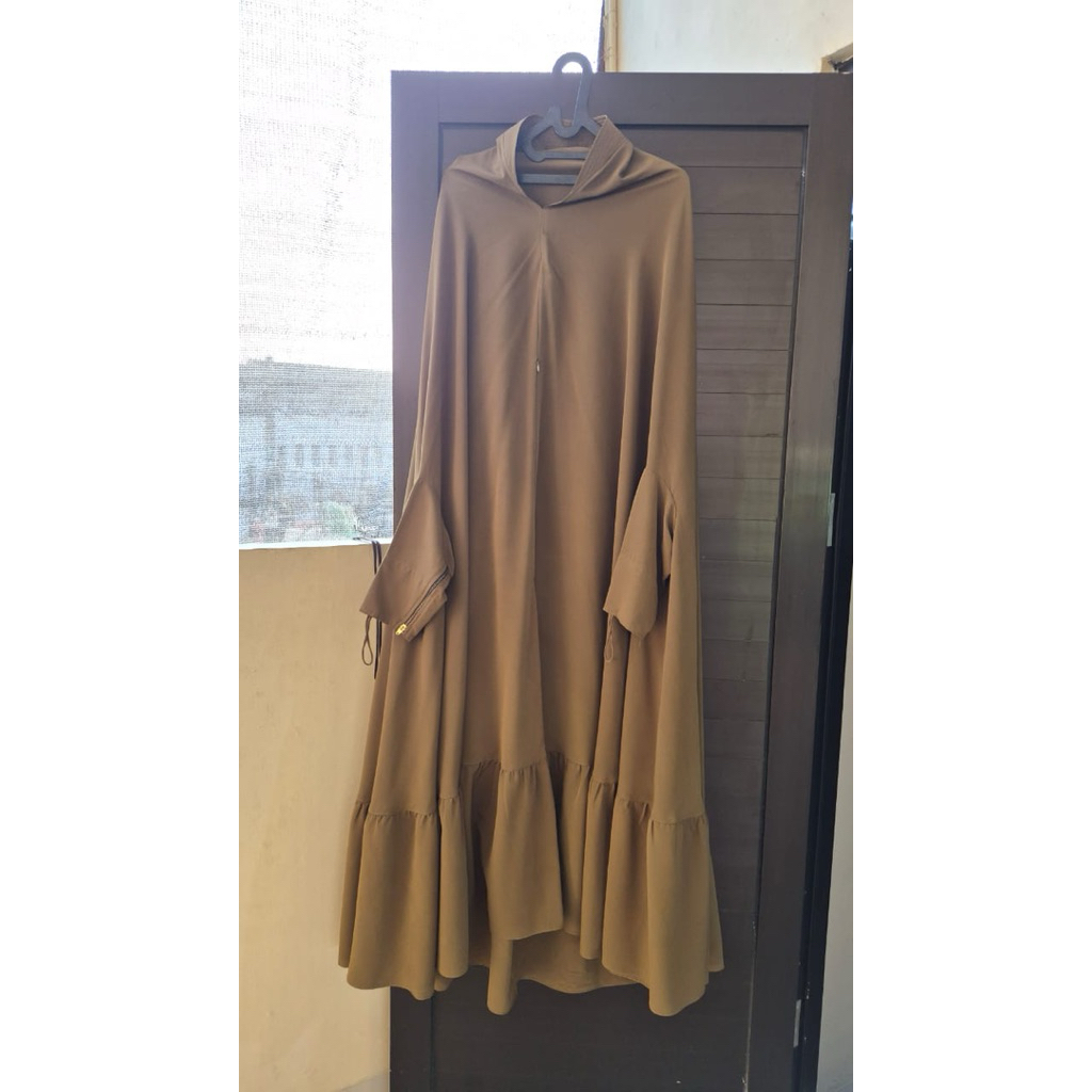 Preloved Khimar-Abaya merk Gerai Syari by Ummu Khadijah Astri