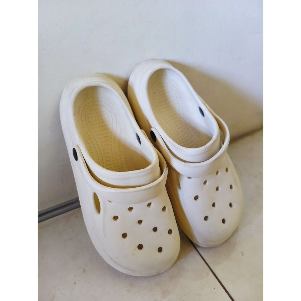 preloved sandal wanita pria murah