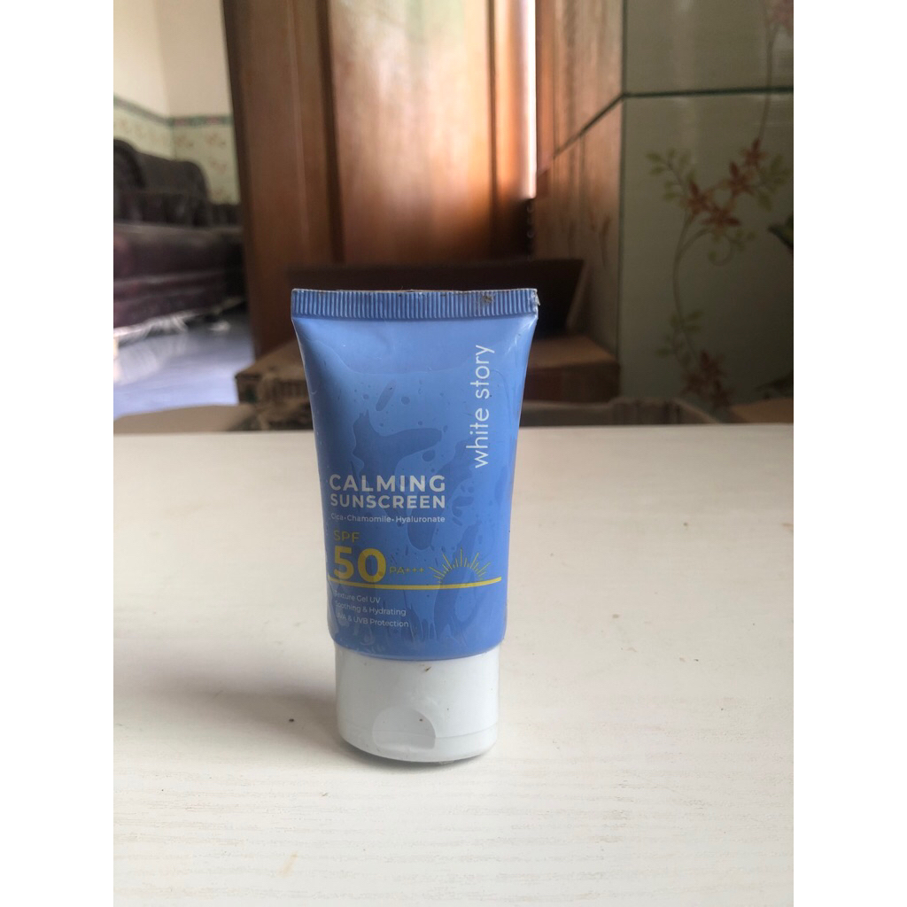 (Reject Kemasan) Calming Sunscreen White Story SPF 50 PA ++++
