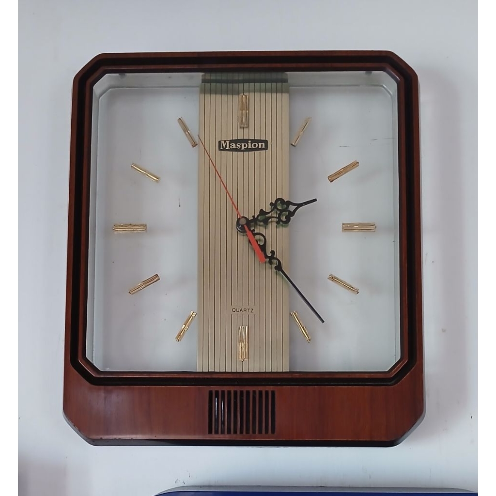 Jam dinding MASPION vintage