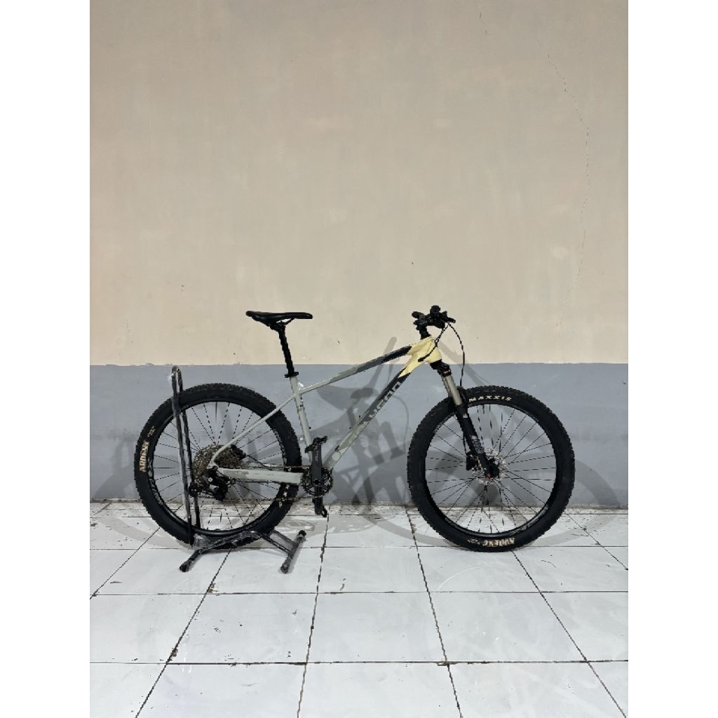POLYGON XTRADA 6 TAHUN 2022