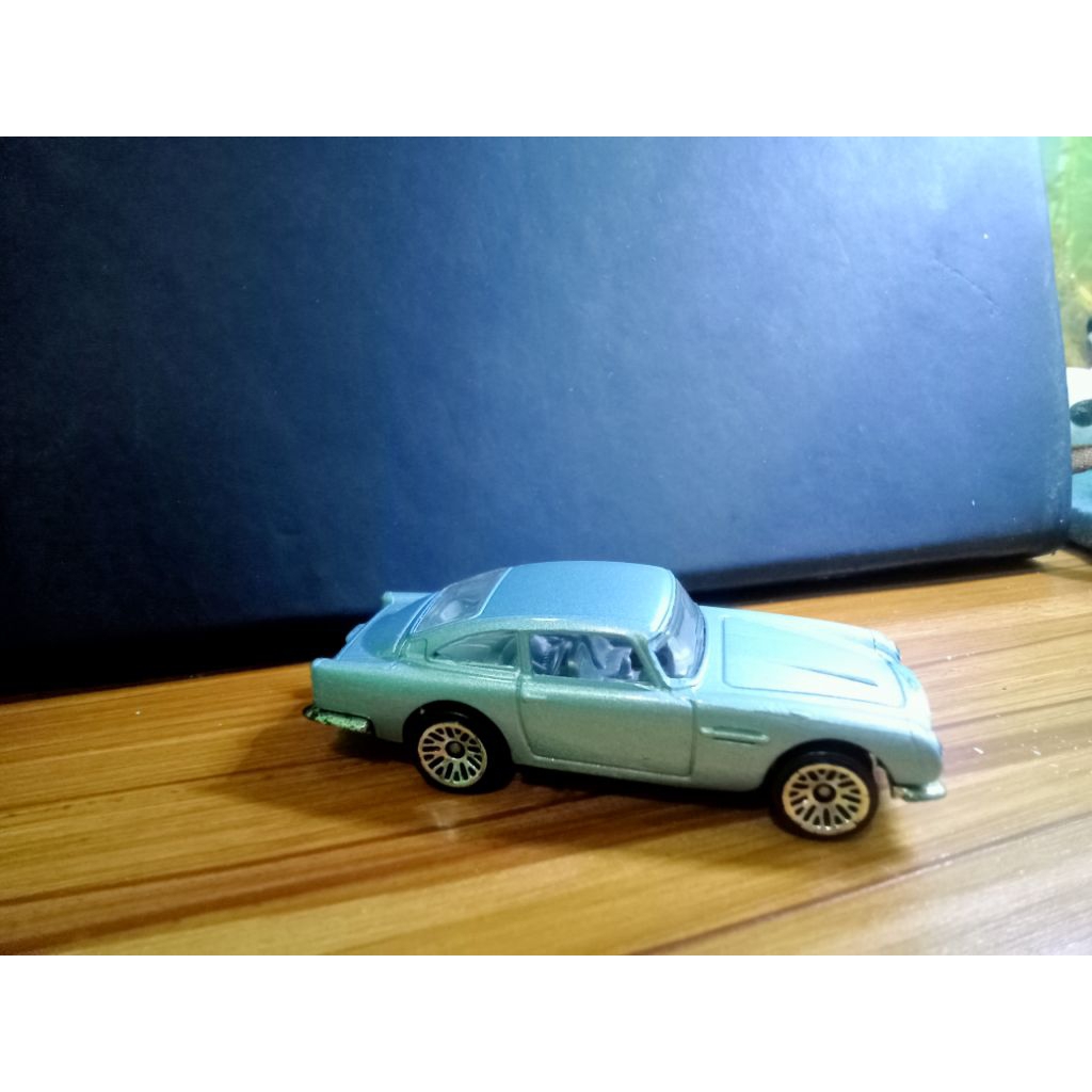 hot wheels Aston Martin 1963 DB 5
