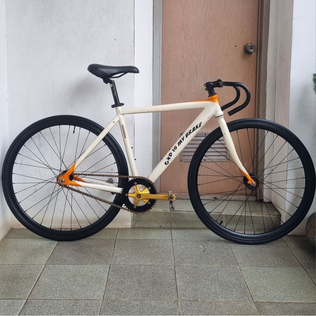 fullbike fixie united evolution alloy. sz 49. doltrap. second