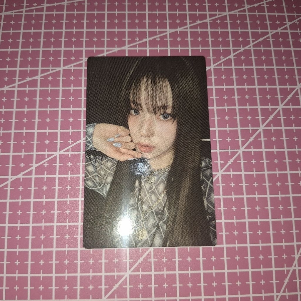 [DM FOR ORDER] PC KYUJIN NMIXX X GUESS OFFICIAL (please read desk)