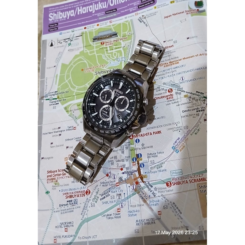 Seiko Astron SSE011J1 GPS Solar Chronograph 8x Movement
