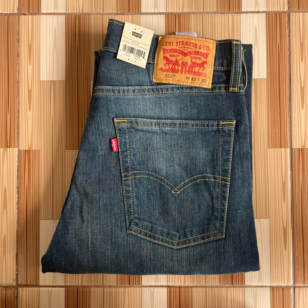 LEVIS 513 / SIZE 32x32 SLIM STRIGHT BLUE WASH