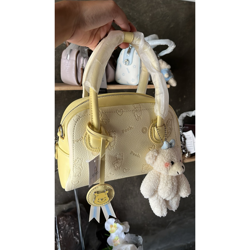 Disney Pooh Speedy Tabung / Disney Bag / Tas Disney / Tas Speedy Tabung / Disney Yellow / Yellow Bag