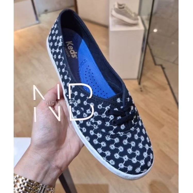 Sepatu keds the mini daisy eyelet navy