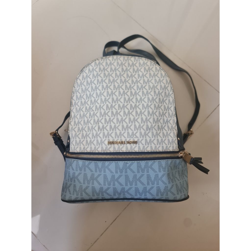 179. Tas Ransel Wanita Michael Kors RHEA Zip Backpack Medium Combines MK Signature Logo Canvas with 