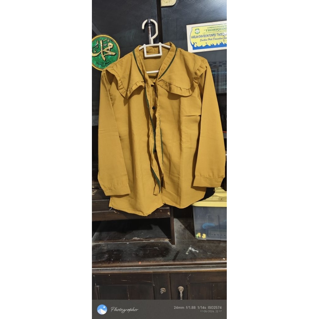 pl blouse/kemeja wanita
