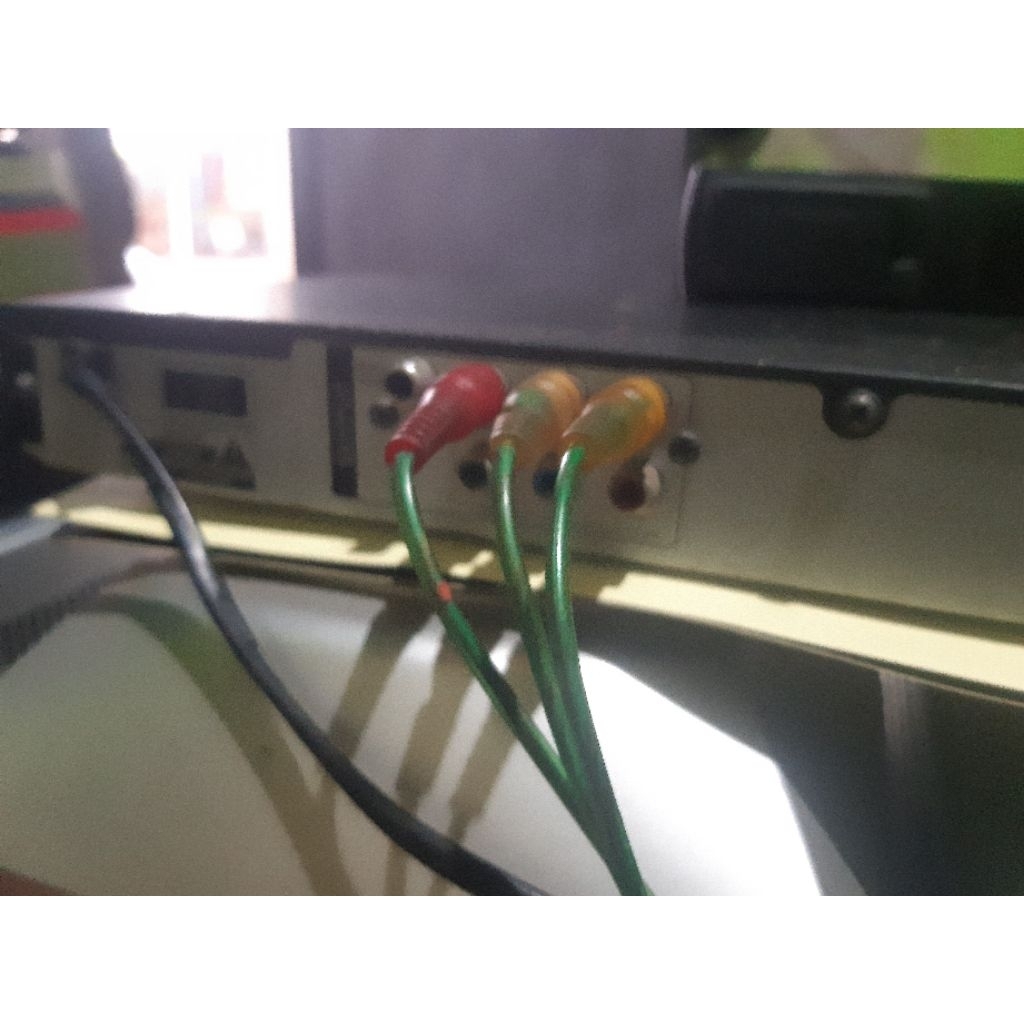 DVD PLAYER LG-REMOT DAN KABEL RCA