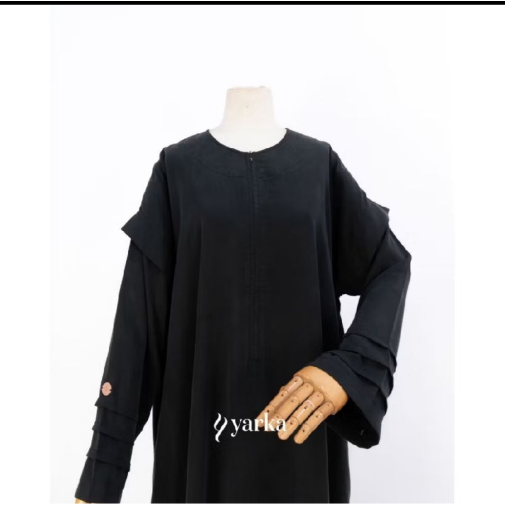 Preloved Abaya Qismat Cupro Yarka, abaya natural fabric