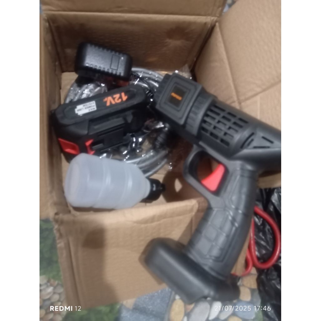 mesin cuci motor mobil baterai