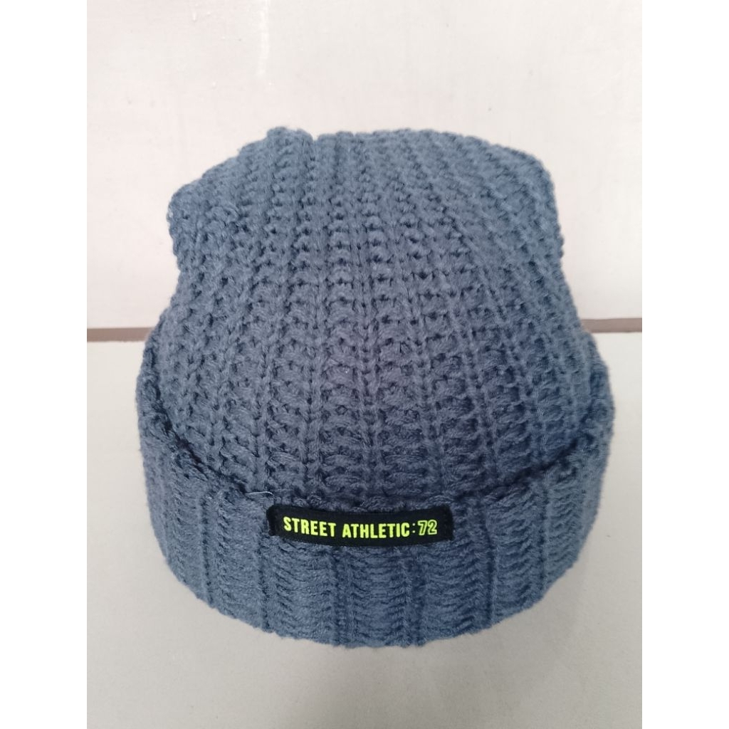kupluk beanie bekas branded