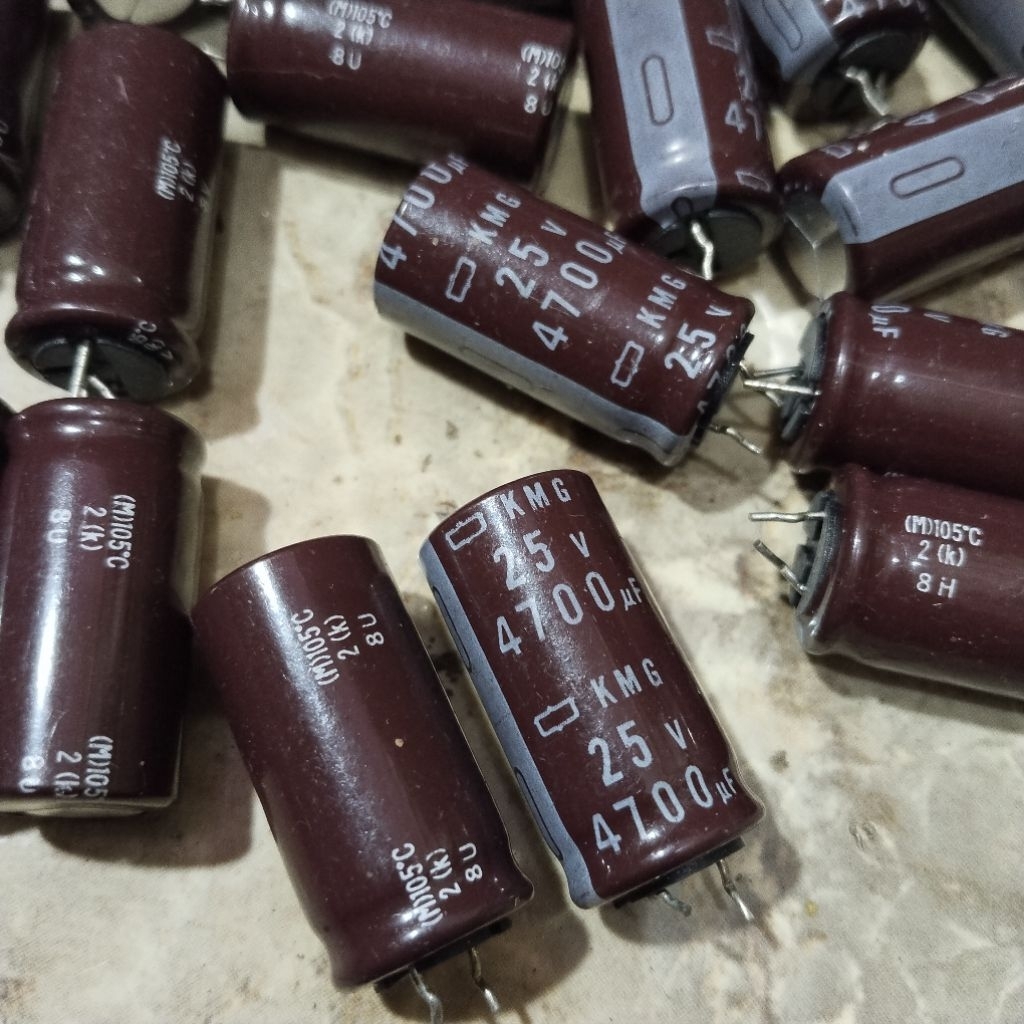 80pcs Elko elco KMG 25v - 4700uf , elko asli